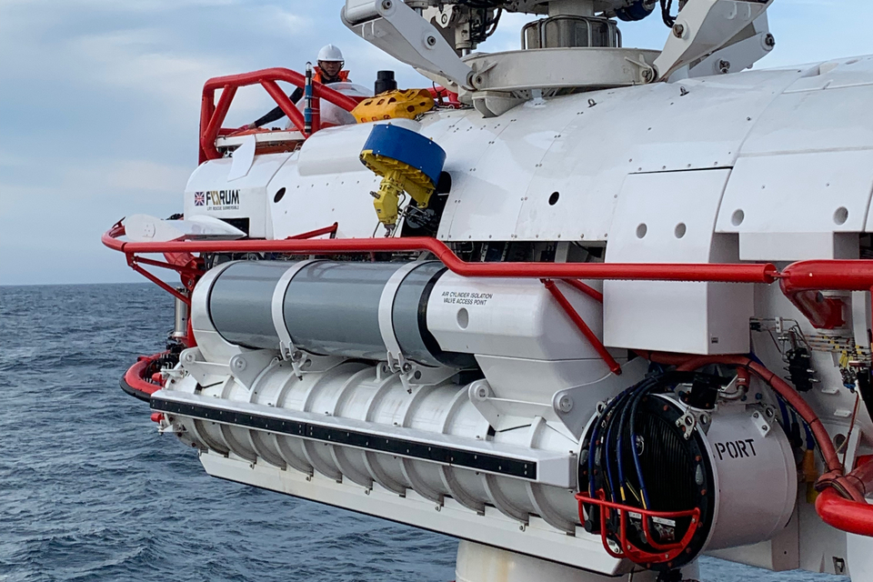 UKEF garante £128 milhões de negócios de resgate de submarinos com a Indonésia, estimulando a indústria britânica