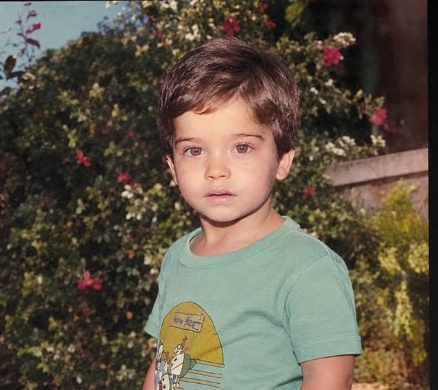 Reconhece? Famosos resgatam fotos da infância no Dia das Crianças