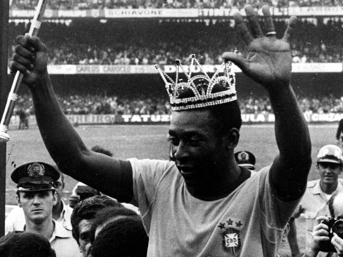 Bola de Ouro abre votação para escolher maior de todos os tempos sem Pelé e Maradona; saiba por quê