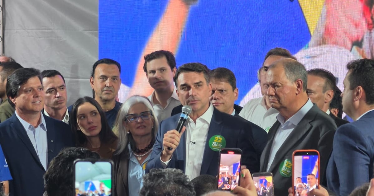 Flávio recebe maioria do apoio do MDB e diz que ministros do STF tentam interferir nas eleições