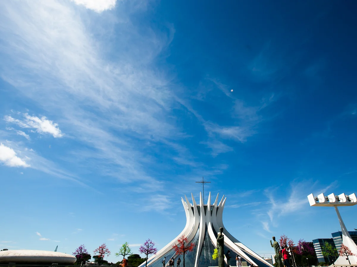 Feriado desta segunda-feira (12/10) no DF será de sol e muitas nuvens