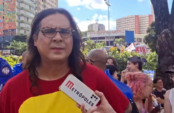 Duda Salabert sobre fuga de Flávio Bolsonaro: "Lei é só para os outros"