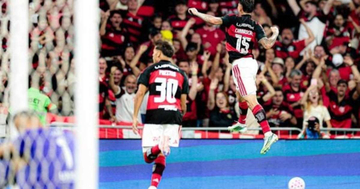 Flamengo vence Fluminense e segue na liderança do Brasileirão