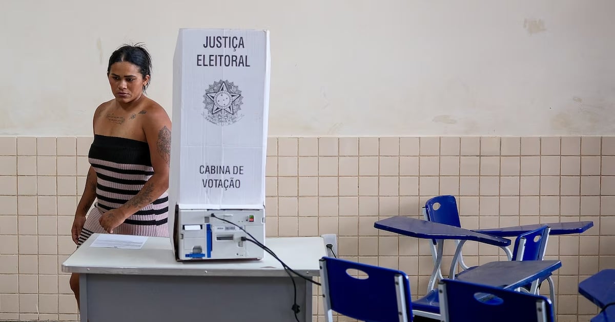 Prorrogação da votação pode ser contestada e levar a pedido de anulação, diz advogado