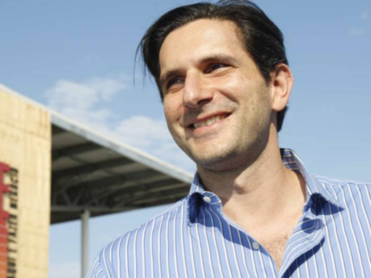 Grupo Globo demite diretor-geral Fred Kachar após vazamento de conversas com Vorcaro
