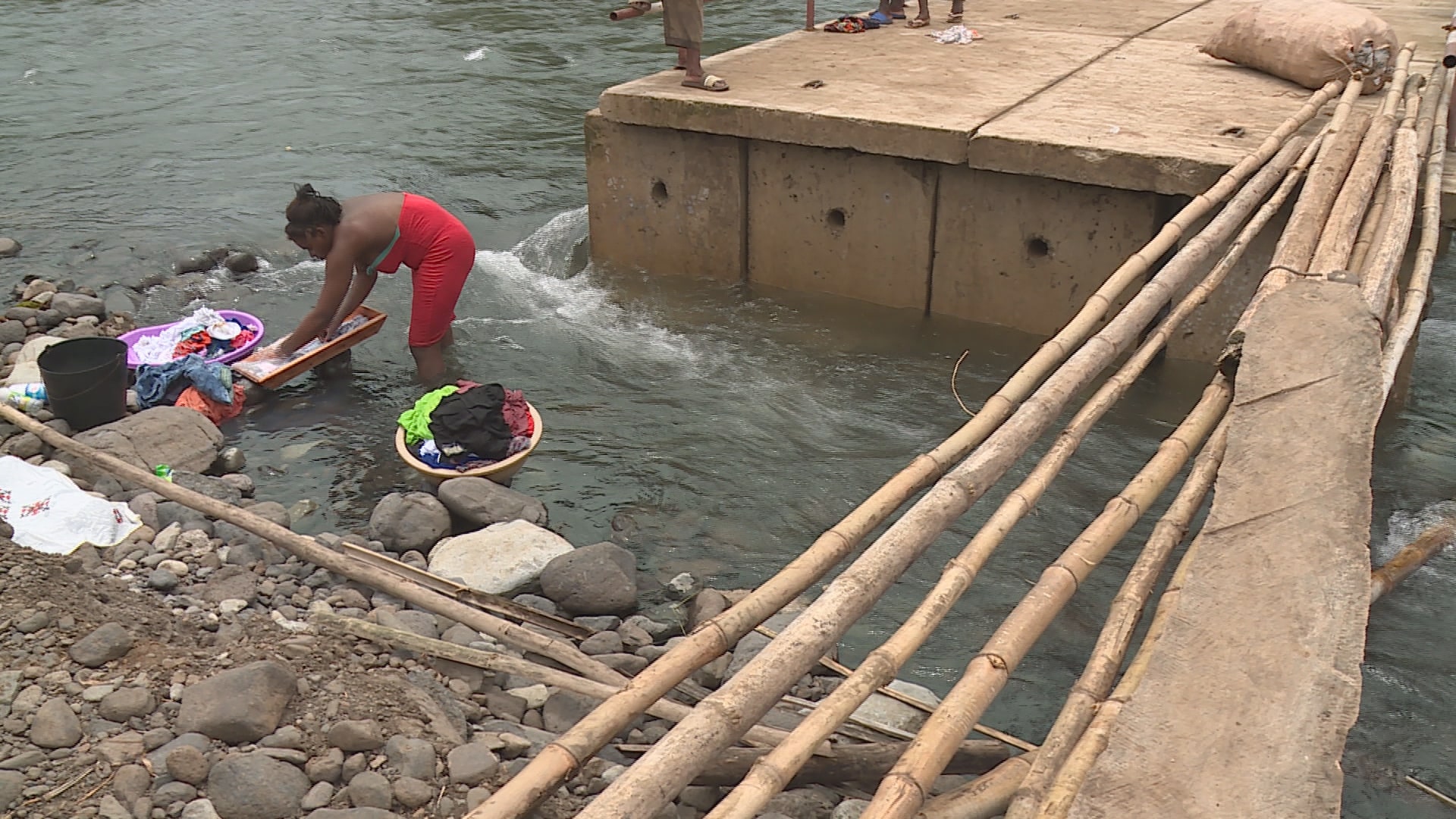 A obra da ponte de Lembá foi lançada sem estudos geotécnicos por isso 1 ano de atraso