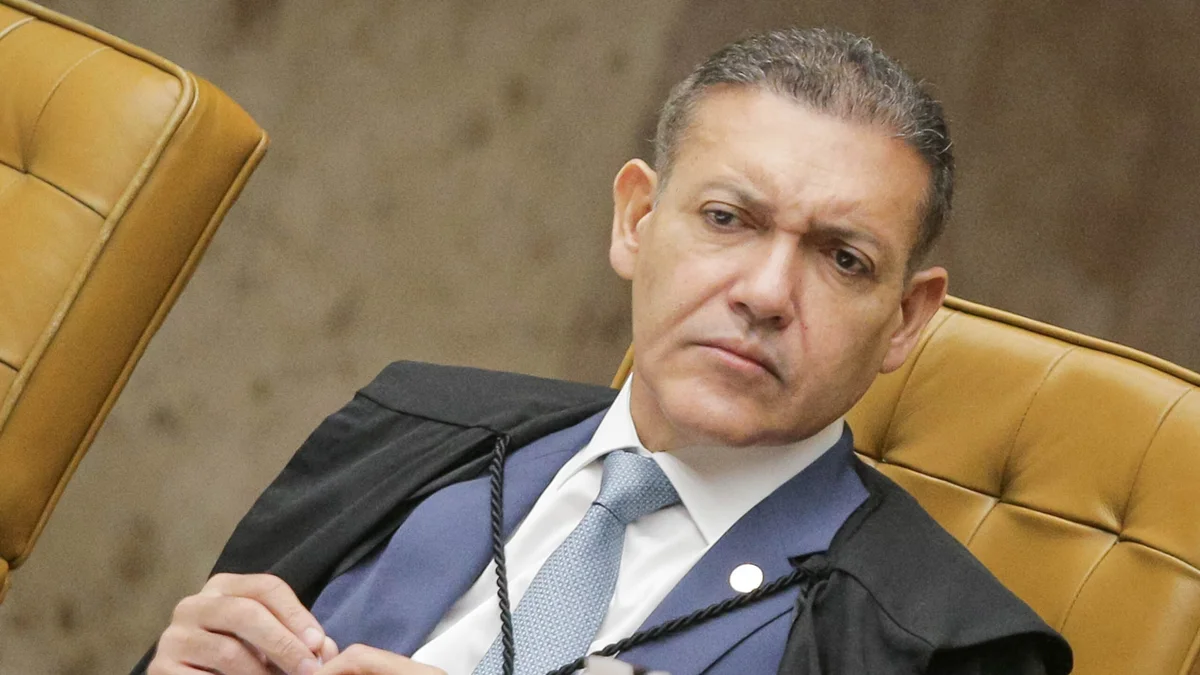 Em meio a crise, Nunes Marques marca reunião com campanhas de Lula e Flávio