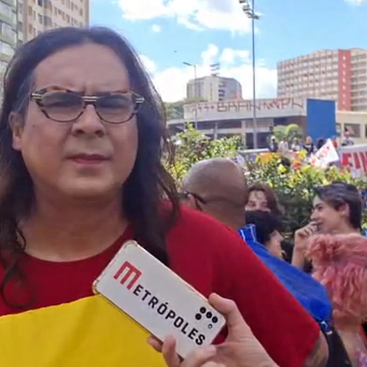 Duda Salabert sobre fuga de Flávio Bolsonaro: "Lei é só para os outros"