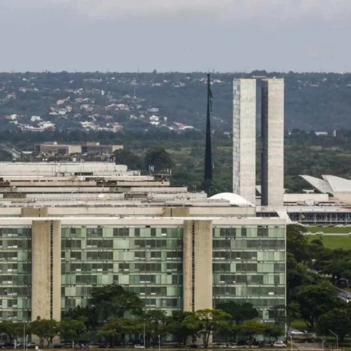 Dia do Servidor Público: governo adia ponto facultativo para sexta (30/10)