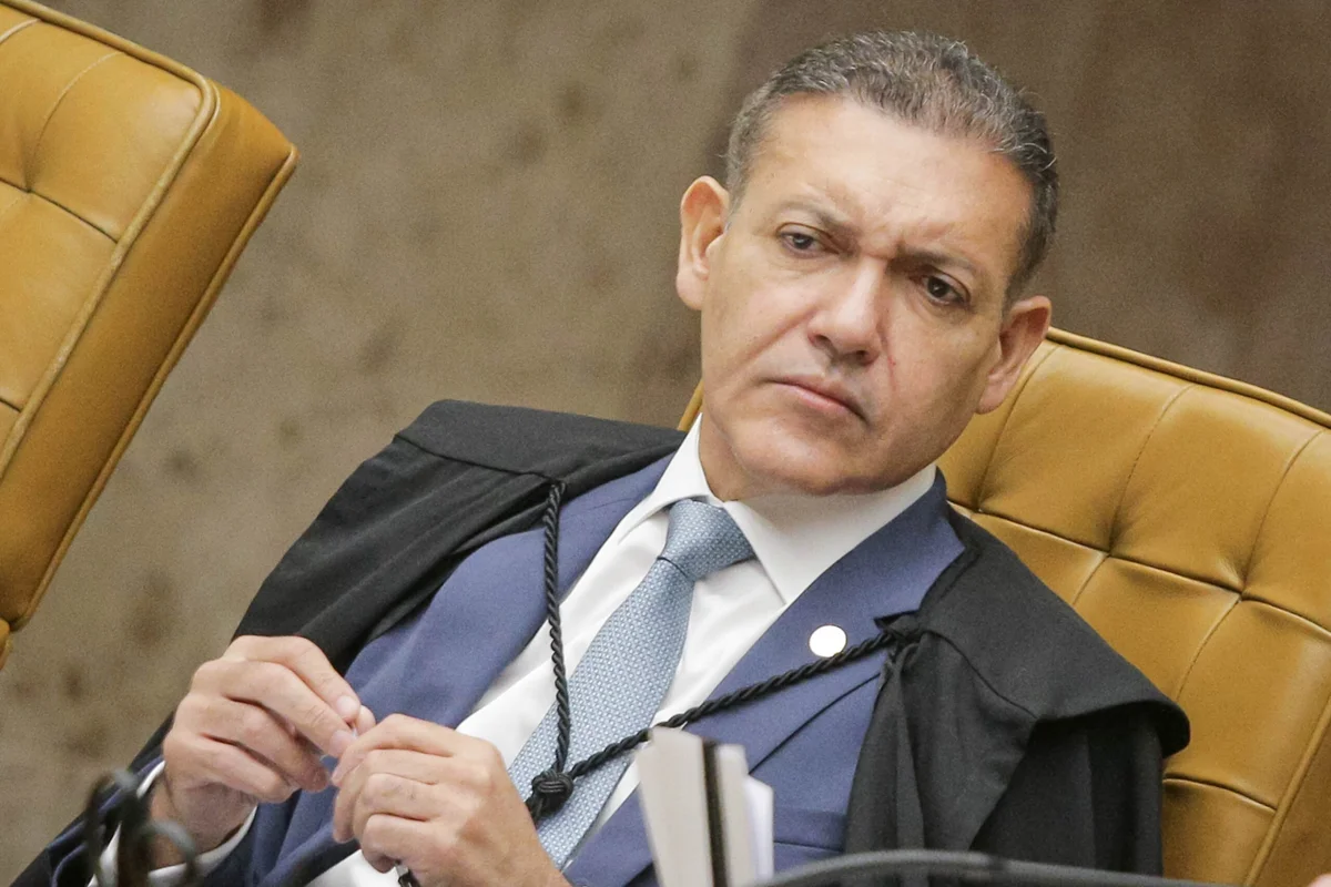 Em meio a crise, Nunes Marques marca reunião com campanhas de Lula e Flávio