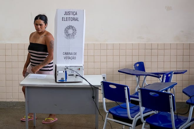 Prorrogação da votação pode ser contestada e levar a pedido de anulação, diz advogado