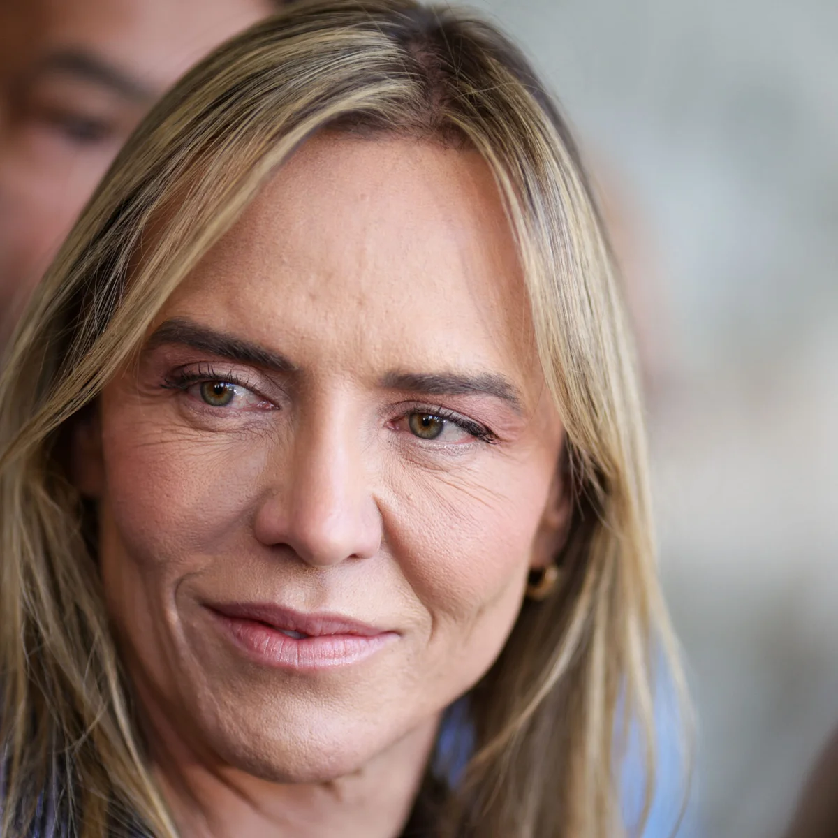 Celina promete "maior concurso da história" para engenheiros e ataca Grass