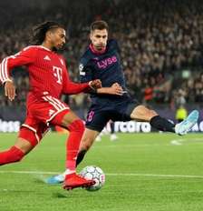 Expulsão de Olise força Kompany a buscar alternativa no Bayern - Foto: Divulgação / FC Bayern / Jogada10