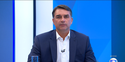 Flávio Bolsonaro durante entrevista na Rede Globo Foto: Reprodução/Globo