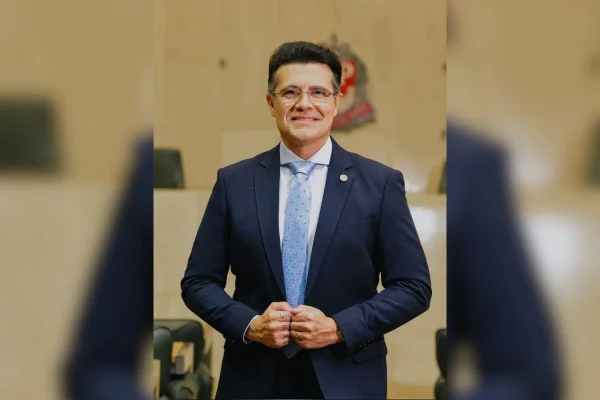 Marcelo Aguiar, deputado que atirou em balada, fez sucesso no sertanejo - destaque galeria