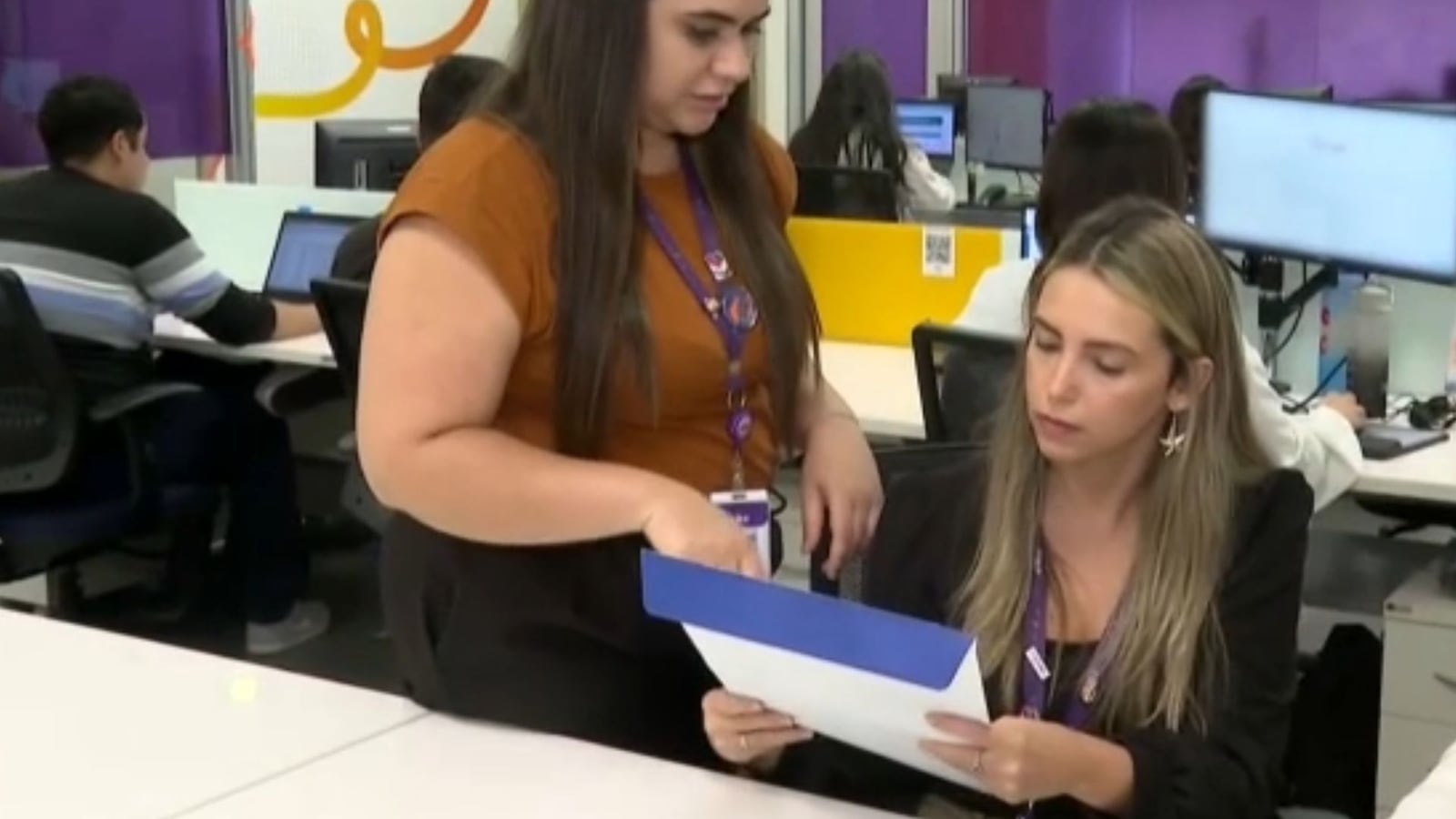 Cargos de estágio ficam ameaçados com avanços da IA, afirma entrevistado REPRODUÇÃO/RECORD NEWS